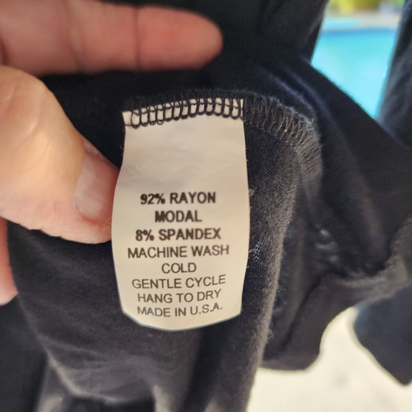 Ruffled Neck Black & White XL Knit top Impulse of California - Picture 10 of 11